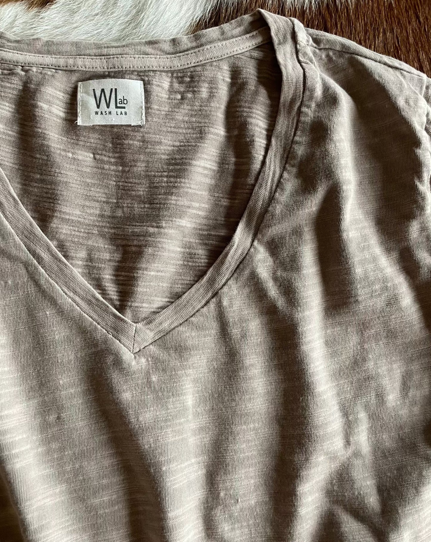 Carrizo V-Neck Long Sleeved Tee