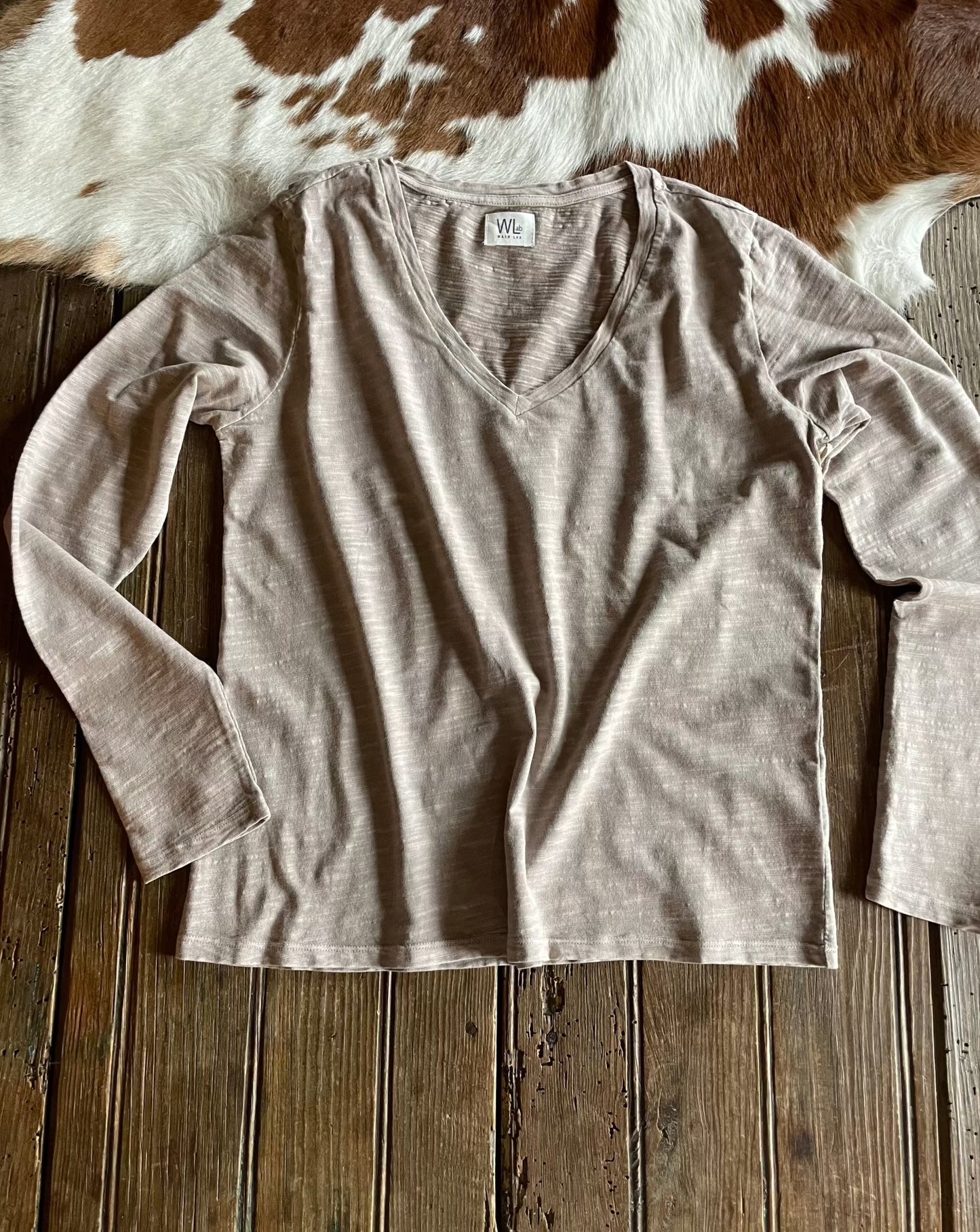 Carrizo V-Neck Long Sleeved Tee