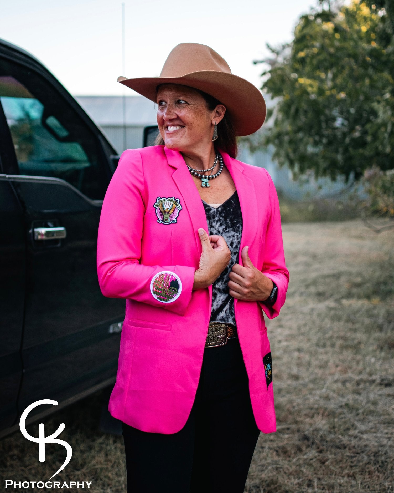 One Pretty in Pink Cowgirl Blazer M 5 Patch No Crystals