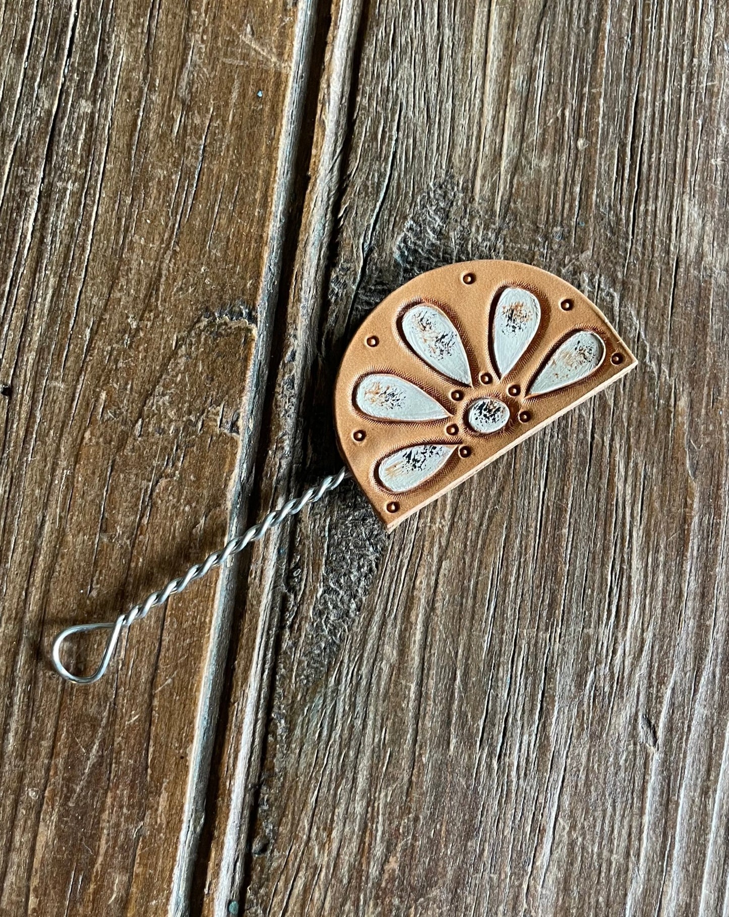 Stone Flower Leather Hat Pick