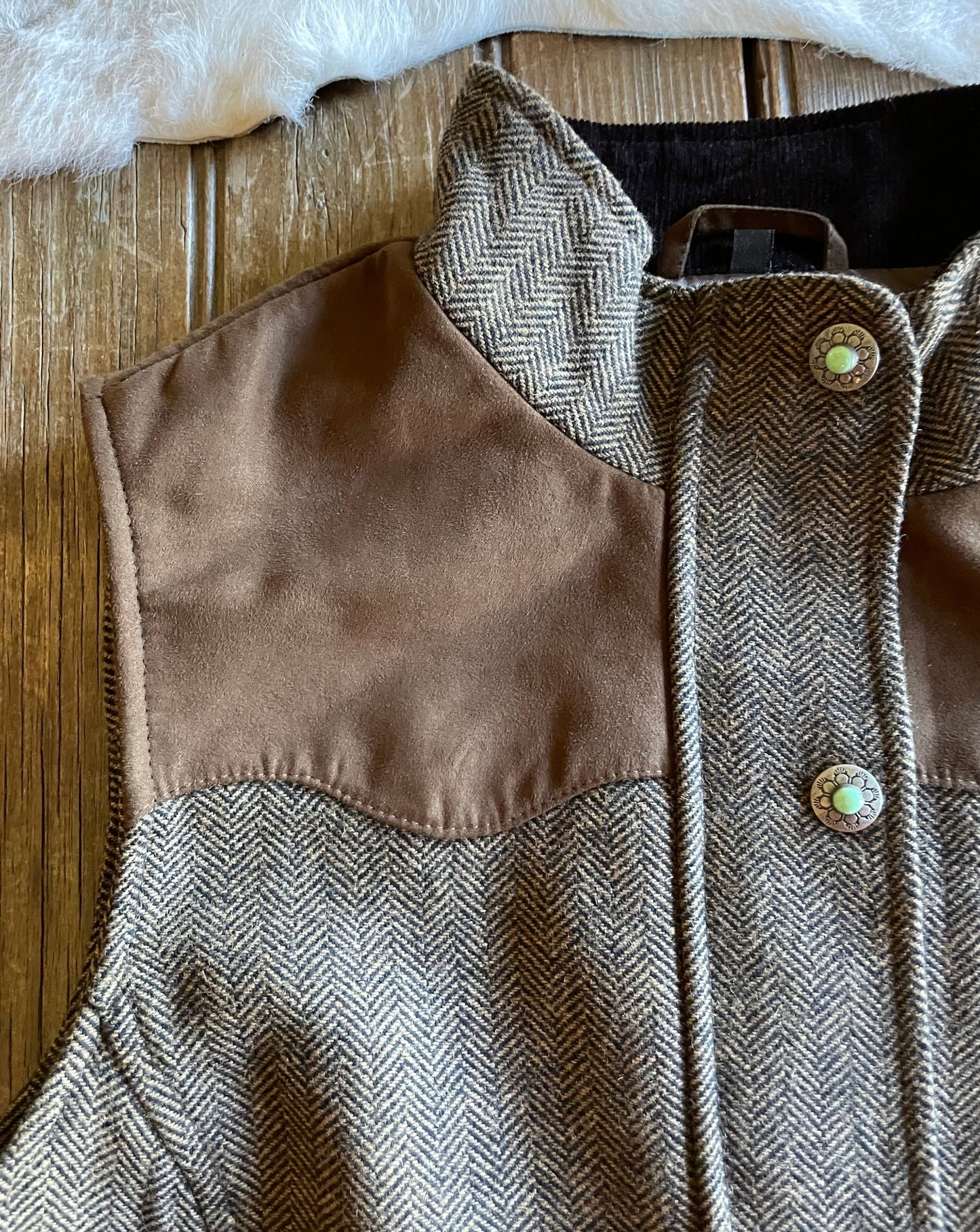 Channel Wool Vest (Tan Herringbone)
