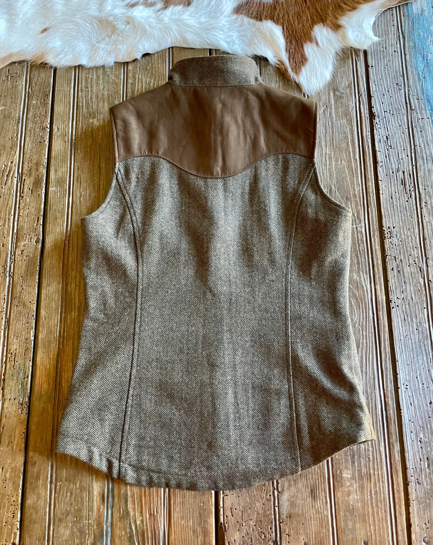 Channel Wool Vest (Tan Herringbone)