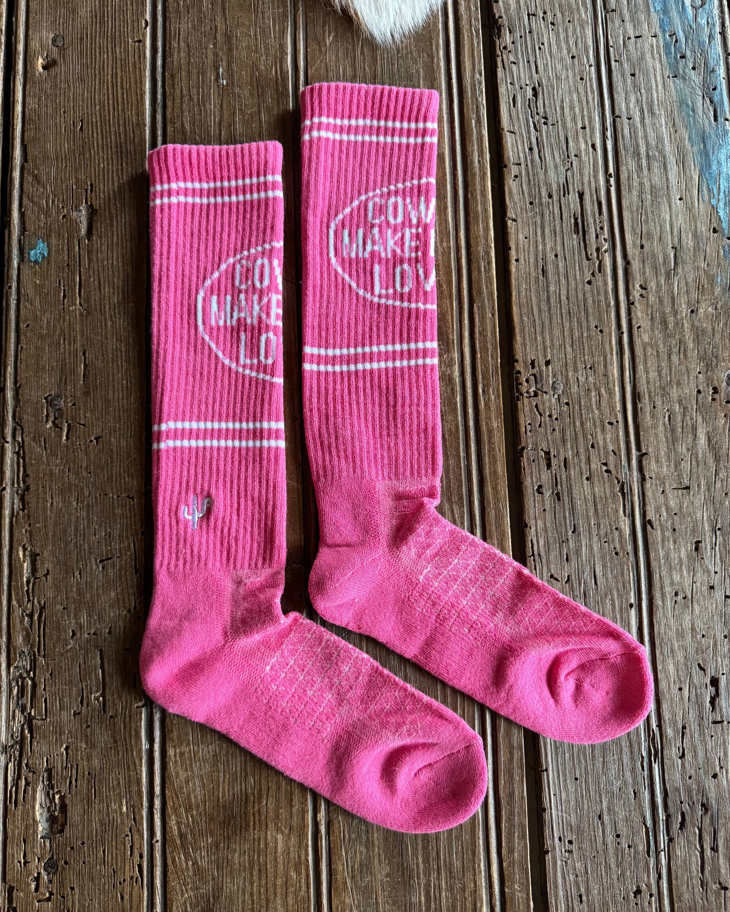 Cactus Alley - Cowboys Lover Pink Performance Socks