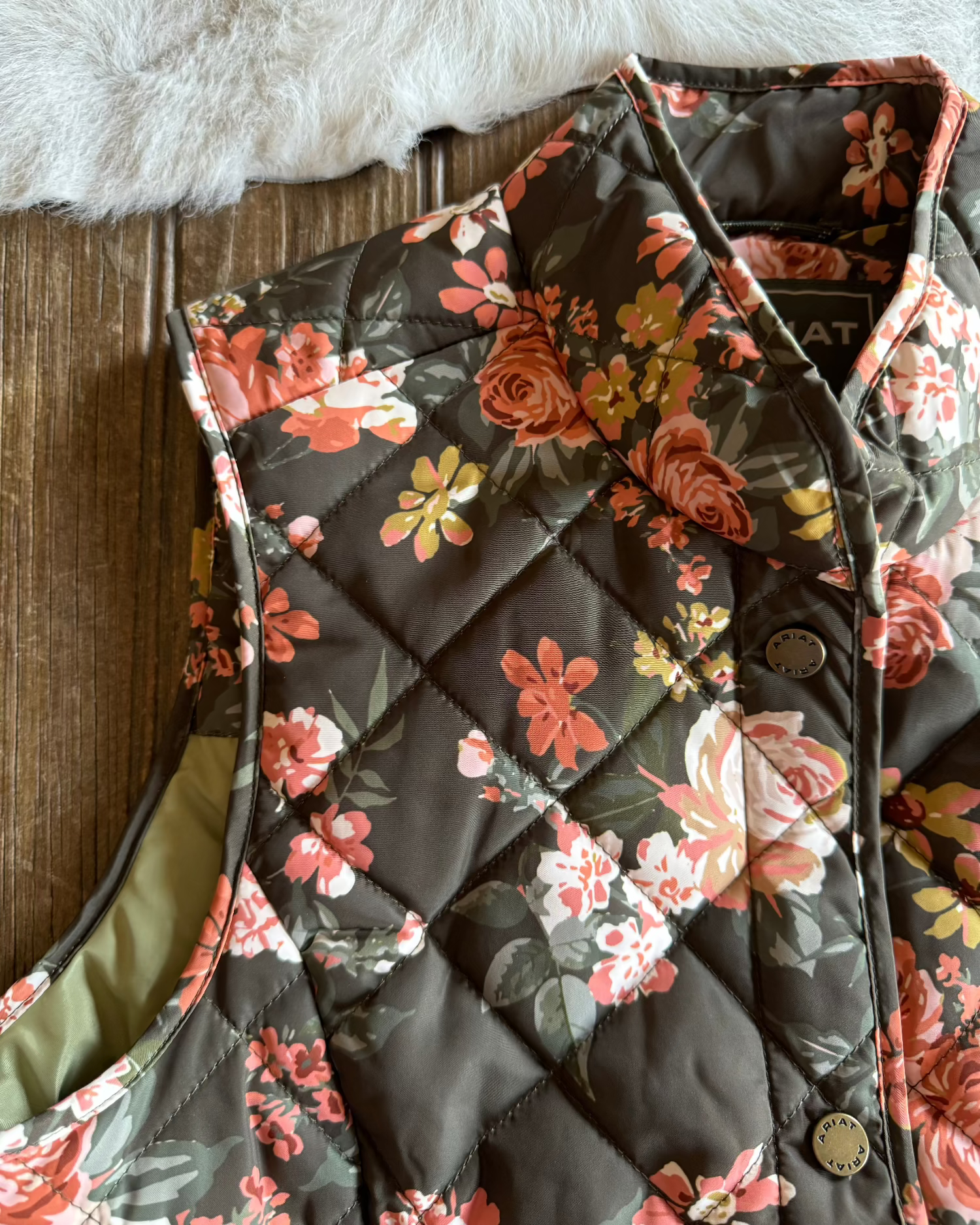 Woodside Vest (Rose Garden)